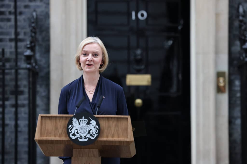 Liz Truss resigns