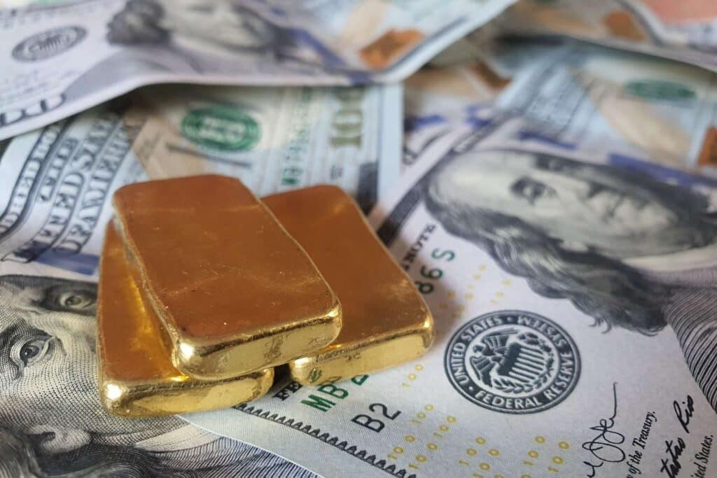 gold and usd